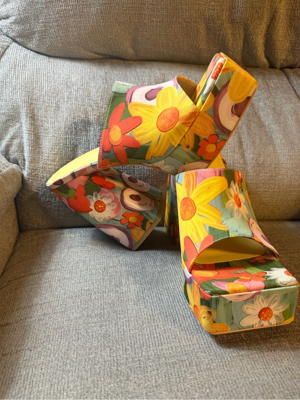 Floral Platform Slide - Yellow & Multicolor